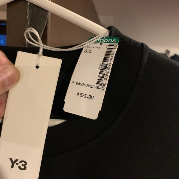 All black very comfortable stylish. Could be worn with track pants jeans. - Picture 2 of 3